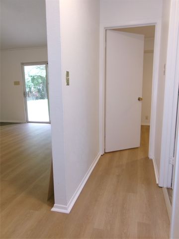 1519 Rambler Road, Arlington, TX 76014