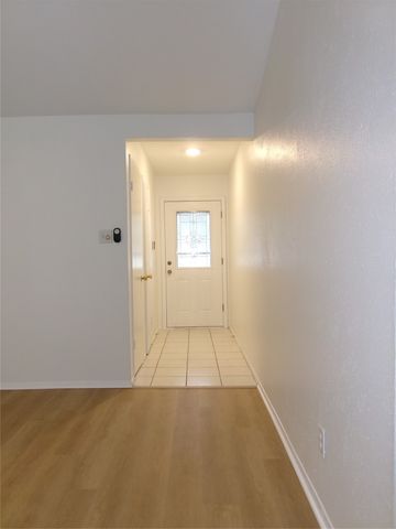 1519 Rambler Road, Arlington, TX 76014