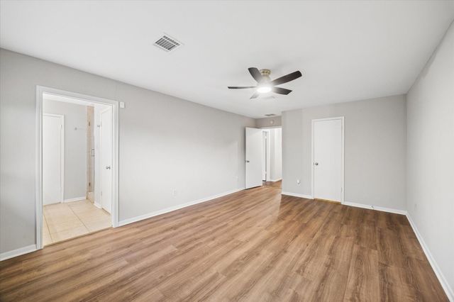 6226 Bankside Drive, Houston, TX 77096