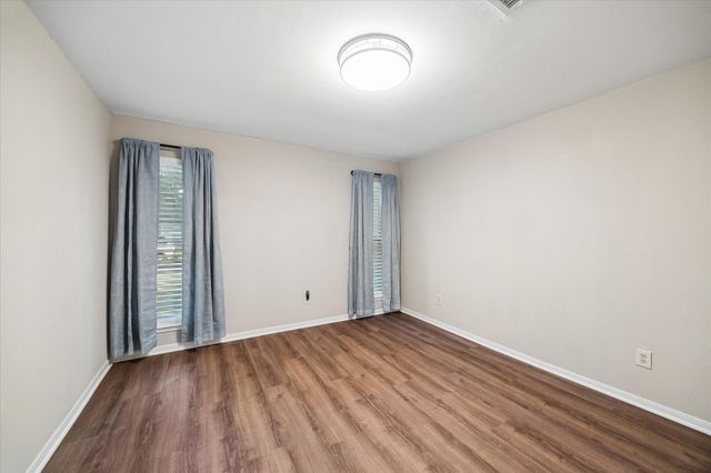 6226 Bankside Drive, Houston, TX 77096