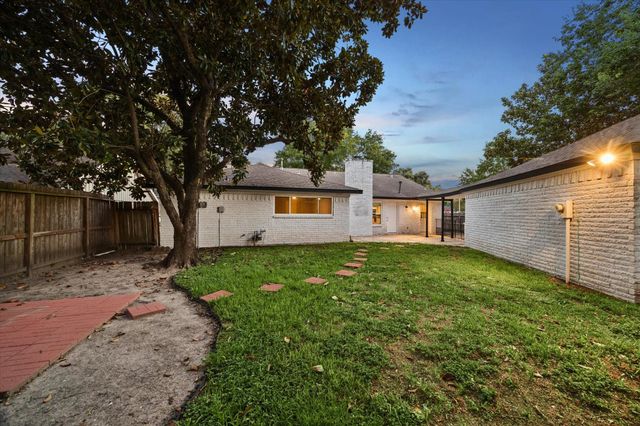 6226 Bankside Drive, Houston, TX 77096
