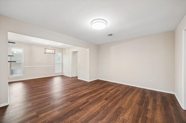6226 Bankside Drive, Houston, TX 77096