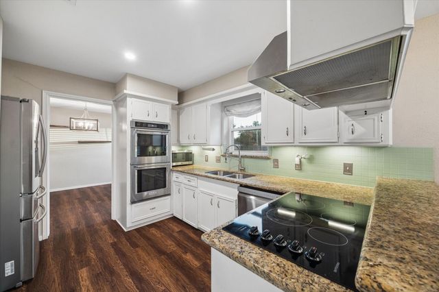6226 Bankside Drive, Houston, TX 77096