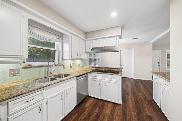 6226 Bankside Drive, Houston, TX 77096
