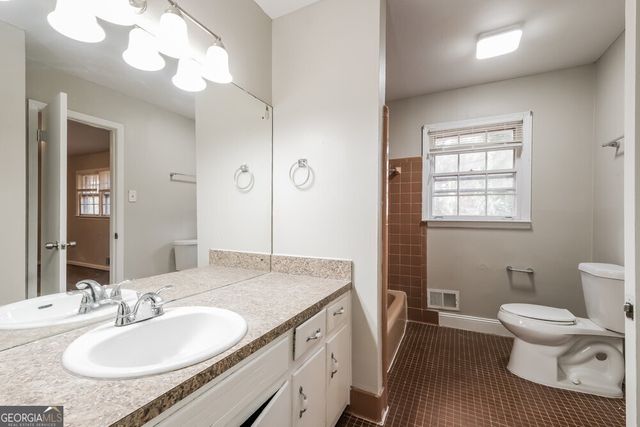 2782 Scenic Terrace, East Point, GA 30344