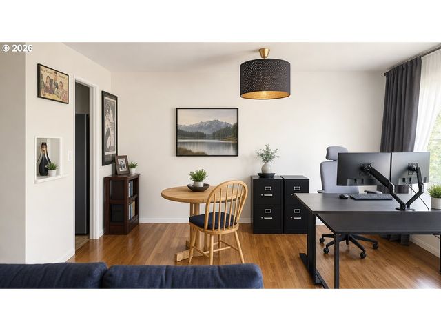 6728 Ne HANCOCK St, Portland, OR 97213