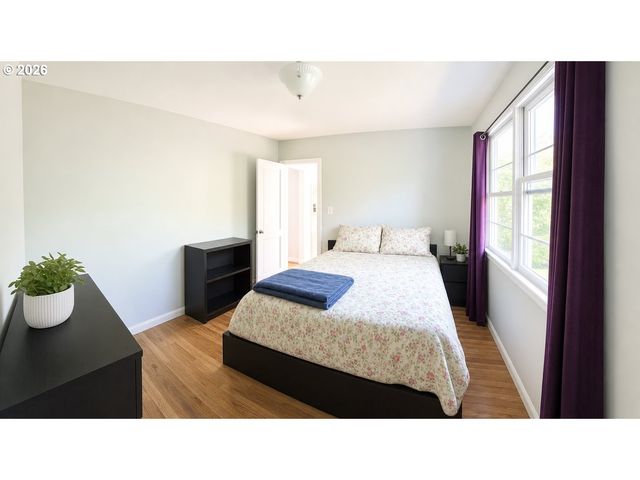 6728 Ne HANCOCK St, Portland, OR 97213