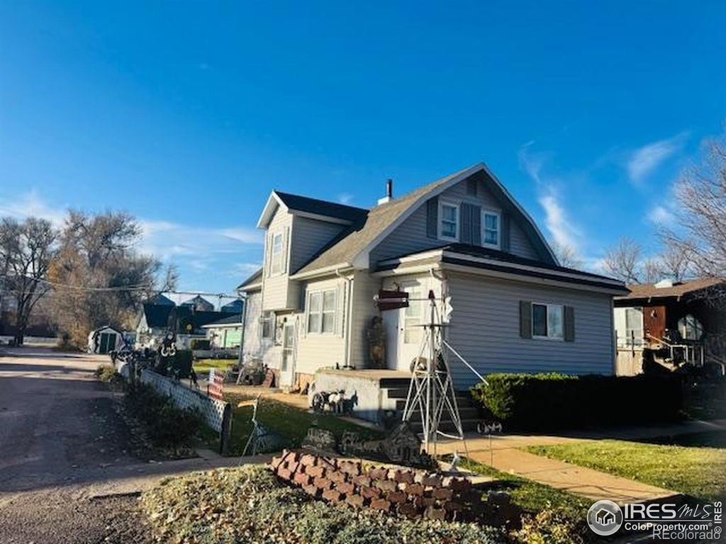 330 W Chase Street, Haxtun, CO 80731