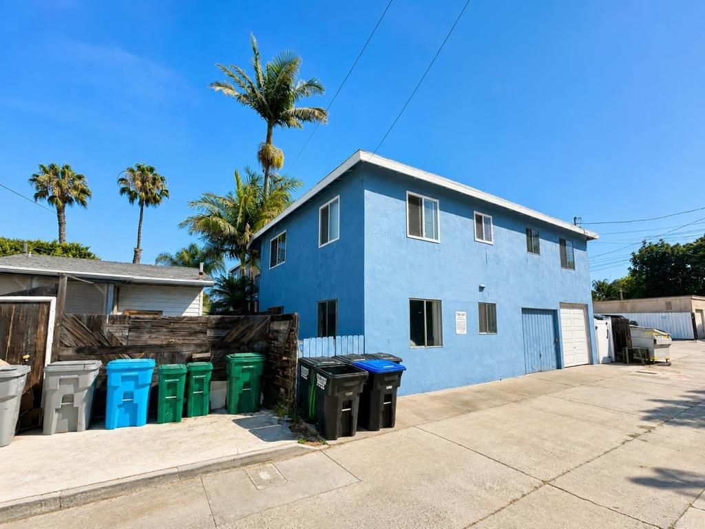 849 855 Emerald Street, San Diego, CA 92109 — photo 5