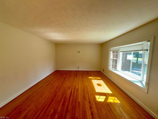 4220 Heather RD, Portsmouth, VA 23703