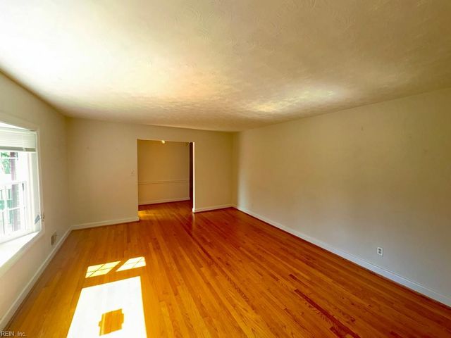4220 Heather RD, Portsmouth, VA 23703