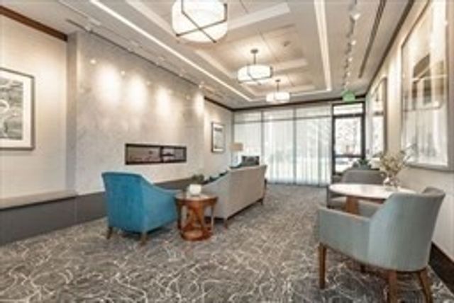 6 Whittier Place 6F, Boston, MA 02114