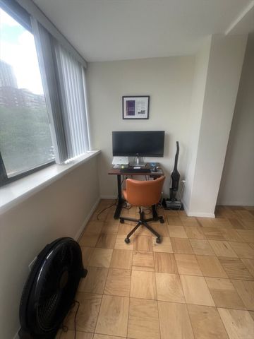 6 Whittier Place 6F, Boston, MA 02114