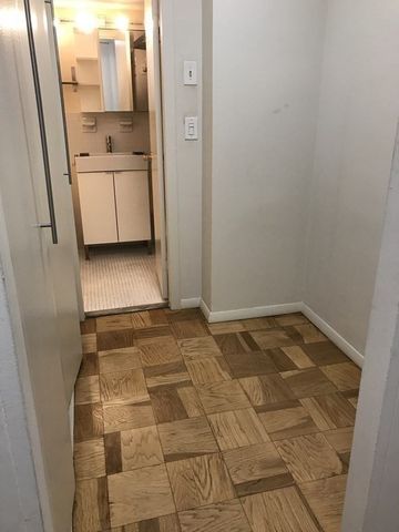 6 Whittier Place 6F, Boston, MA 02114