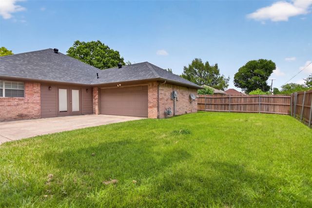 10520 Woodland Drive, Greenville, TX 75402