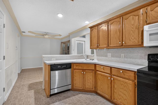 10520 Woodland Drive, Greenville, TX 75402
