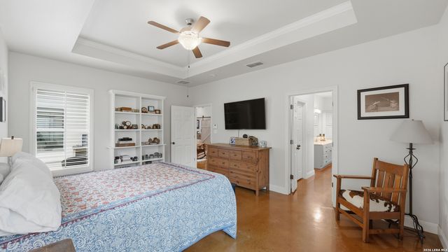 808 ELMWOOD CV, New Braunfels, TX 78130