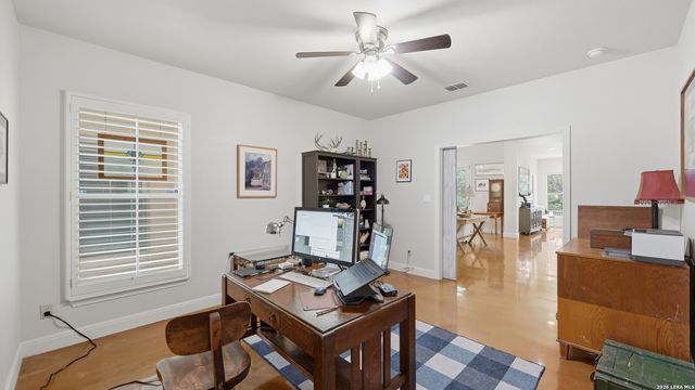 808 ELMWOOD CV, New Braunfels, TX 78130
