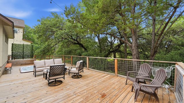 808 ELMWOOD CV, New Braunfels, TX 78130