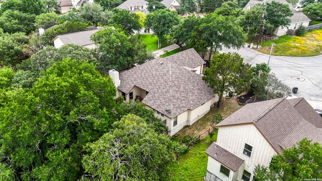 808 ELMWOOD CV, New Braunfels, TX 78130