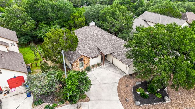 808 ELMWOOD CV, New Braunfels, TX 78130