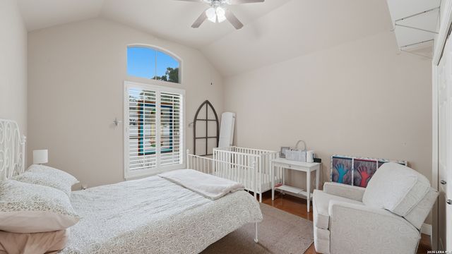 808 ELMWOOD CV, New Braunfels, TX 78130