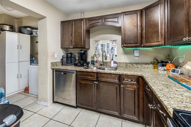 1509 PRIMROSE LANE, Daytona Beach, FL 32117
