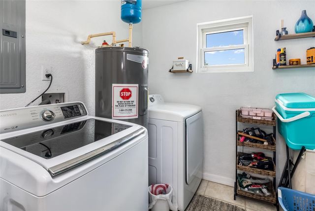 1509 PRIMROSE LANE, Daytona Beach, FL 32117