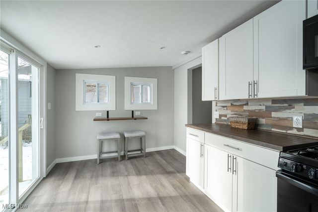 553 Purdue Avenue, Elyria, OH 44035