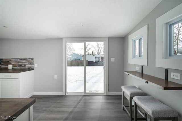 553 Purdue Avenue, Elyria, OH 44035