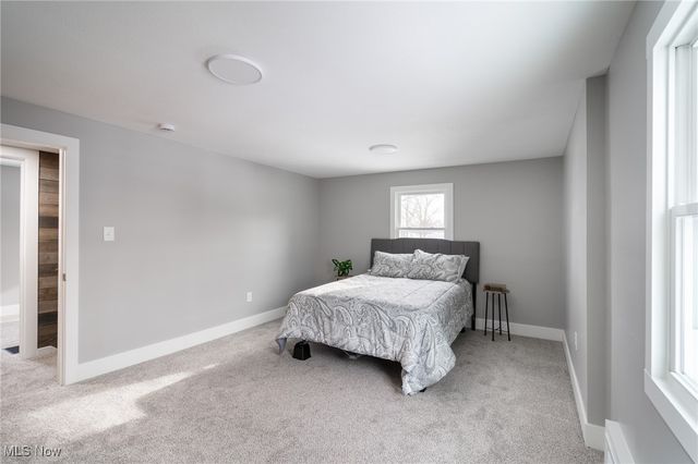 553 Purdue Avenue, Elyria, OH 44035