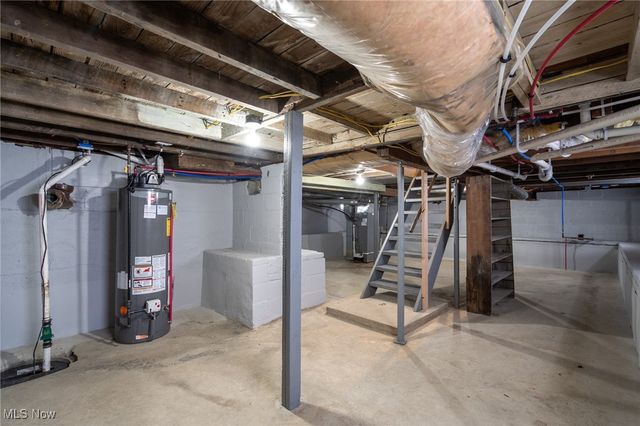 553 Purdue Avenue, Elyria, OH 44035