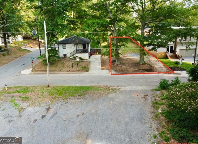 1306 Pine Avenue, East Point, GA 30344