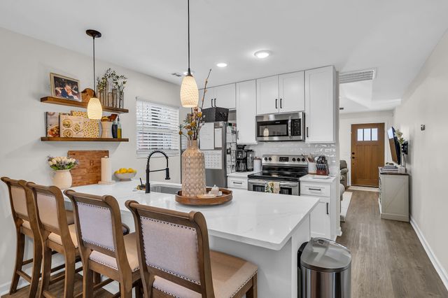 2702 Batavia St, Nashville, TN 37208