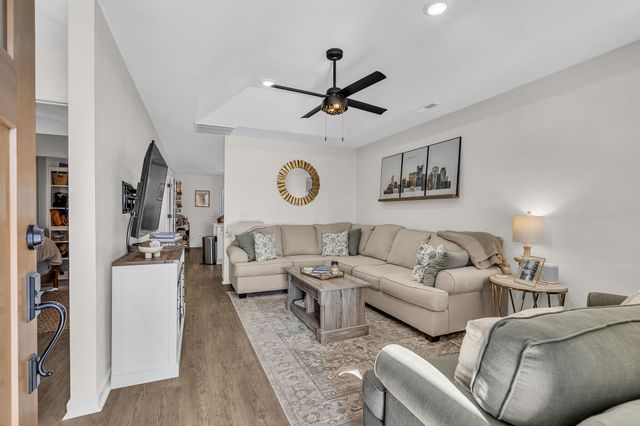 2702 Batavia St, Nashville, TN 37208