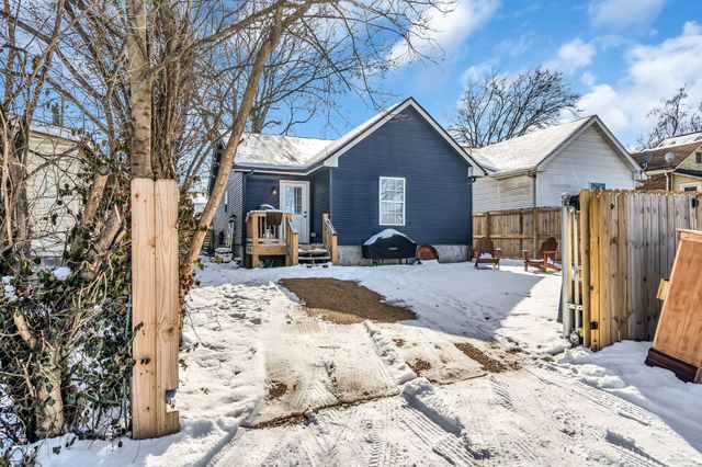 2702 Batavia St, Nashville, TN 37208