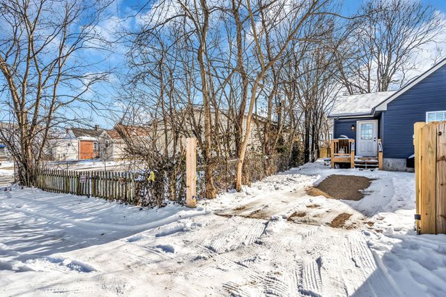 2702 Batavia St, Nashville, TN 37208