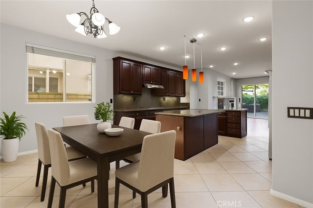 7036 Sausalito, West Hills, CA 91307