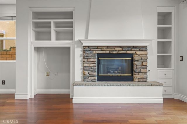 7036 Sausalito, West Hills, CA 91307