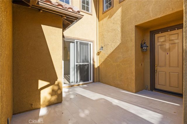 7036 Sausalito, West Hills, CA 91307