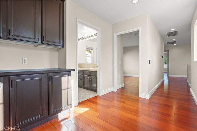 7036 Sausalito, West Hills, CA 91307