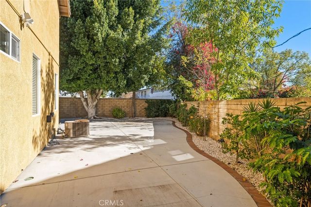 7036 Sausalito, West Hills, CA 91307