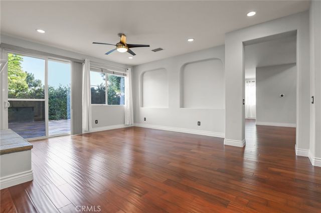 7036 Sausalito, West Hills, CA 91307