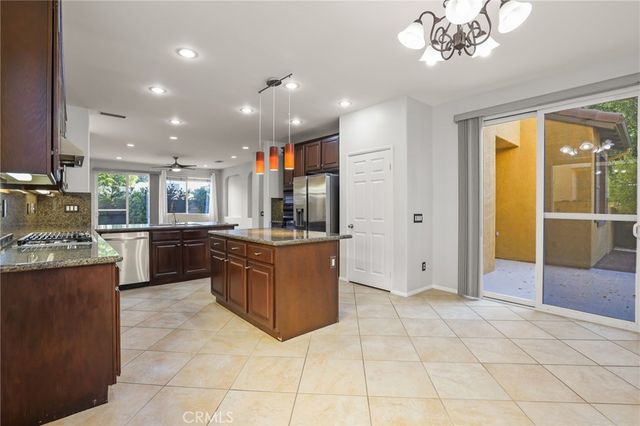 7036 Sausalito, West Hills, CA 91307