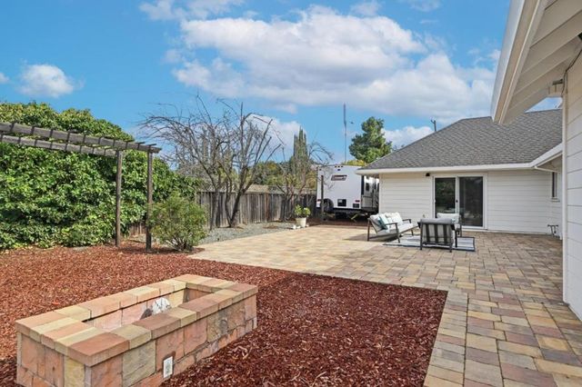21060 Tulita Court, Cupertino, CA 95014