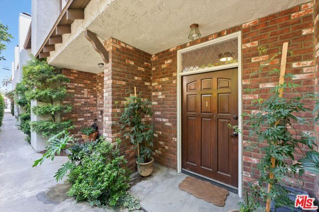 821 14th Street 1, Santa Monica, CA 90403