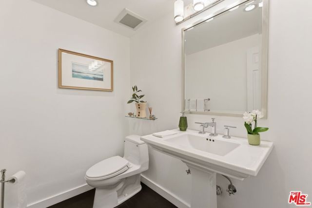 821 14th Street 1, Santa Monica, CA 90403