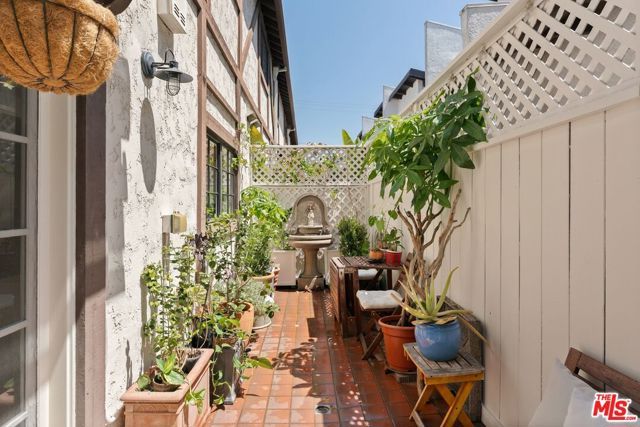 821 14th Street 1, Santa Monica, CA 90403