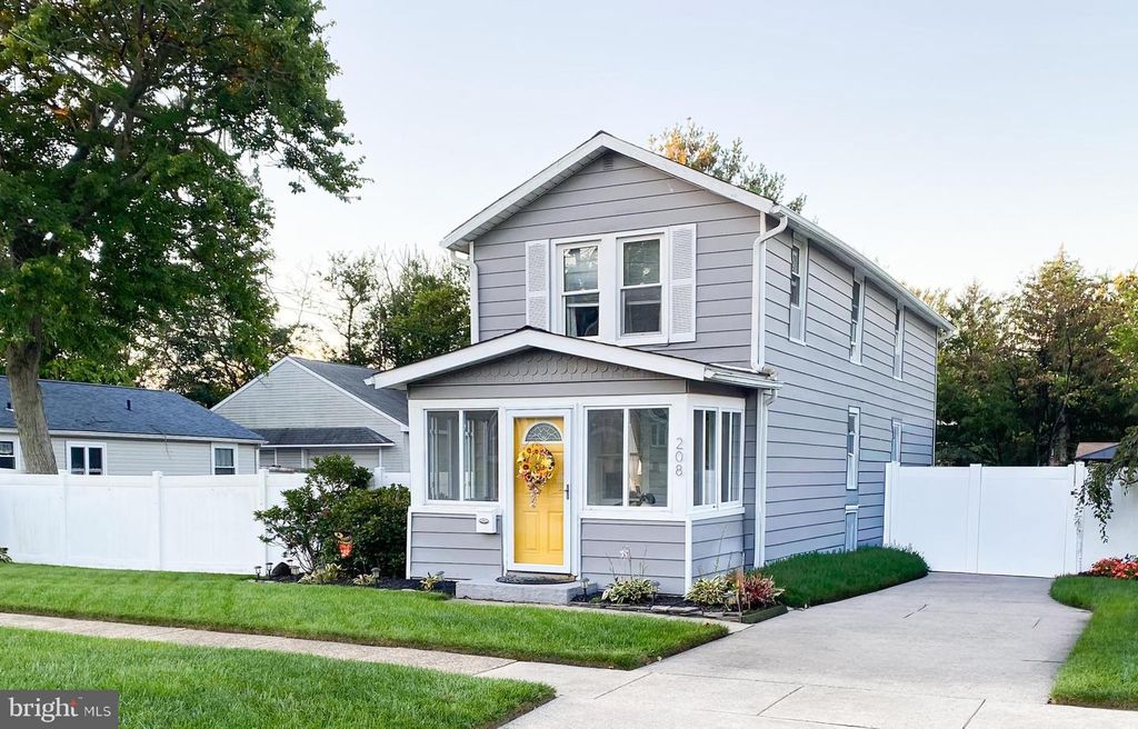 208 HESSIAN AVE, National Park, NJ 08063