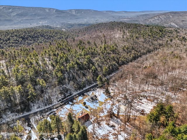 50 Tempaloni Road, Ellenville, NY 12428